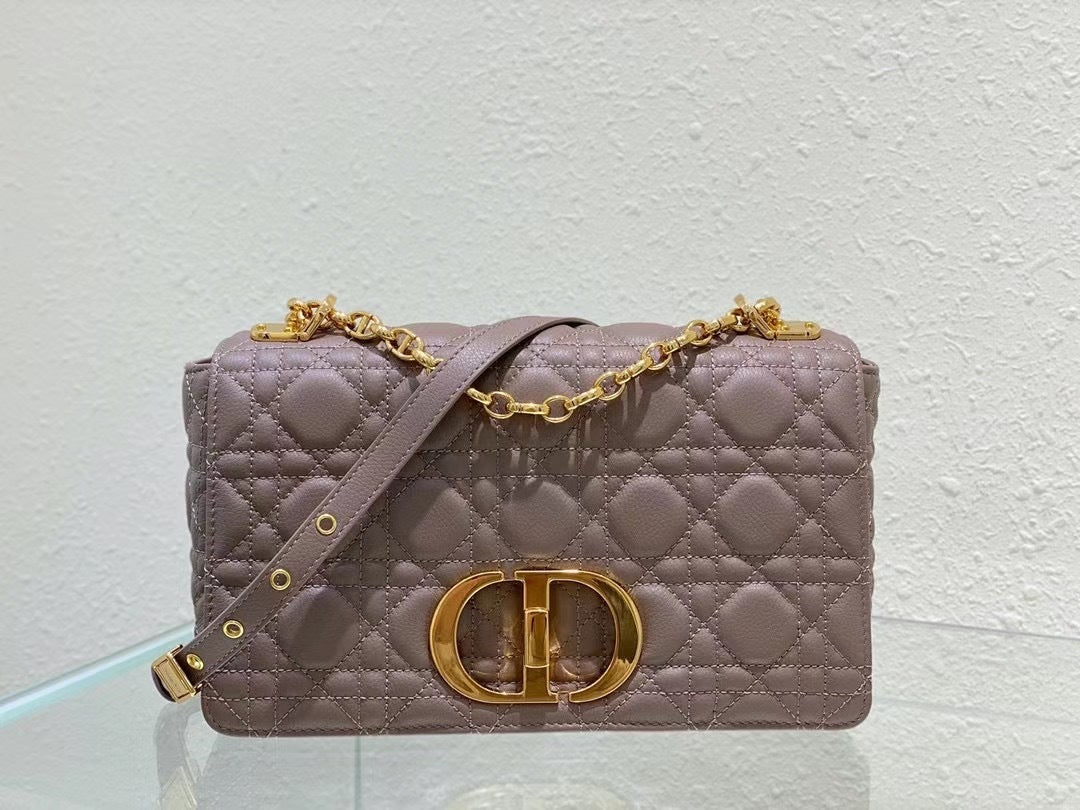حقيبة ديور كارو (Dior Caro) من كريستيان ديور